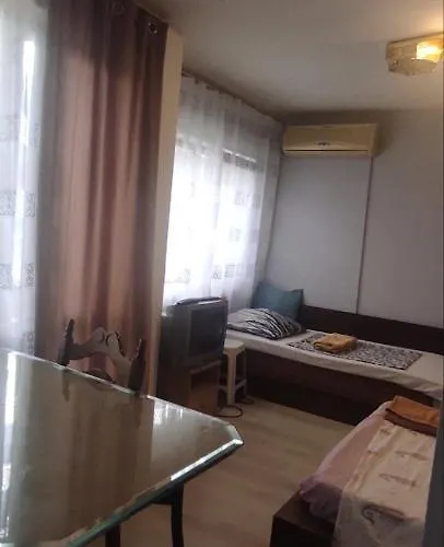 Ivaylo Alloggio in famiglia *